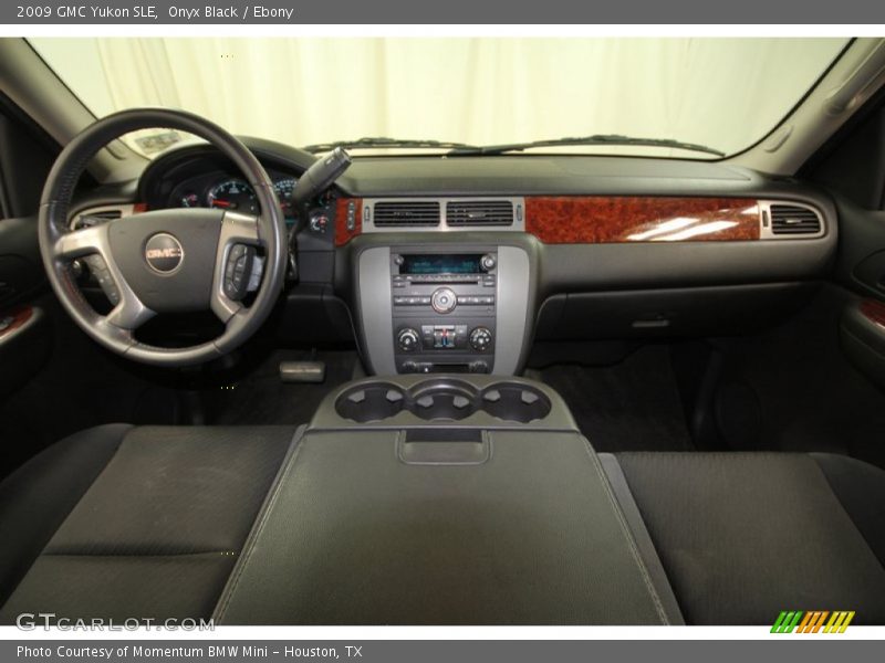 Onyx Black / Ebony 2009 GMC Yukon SLE