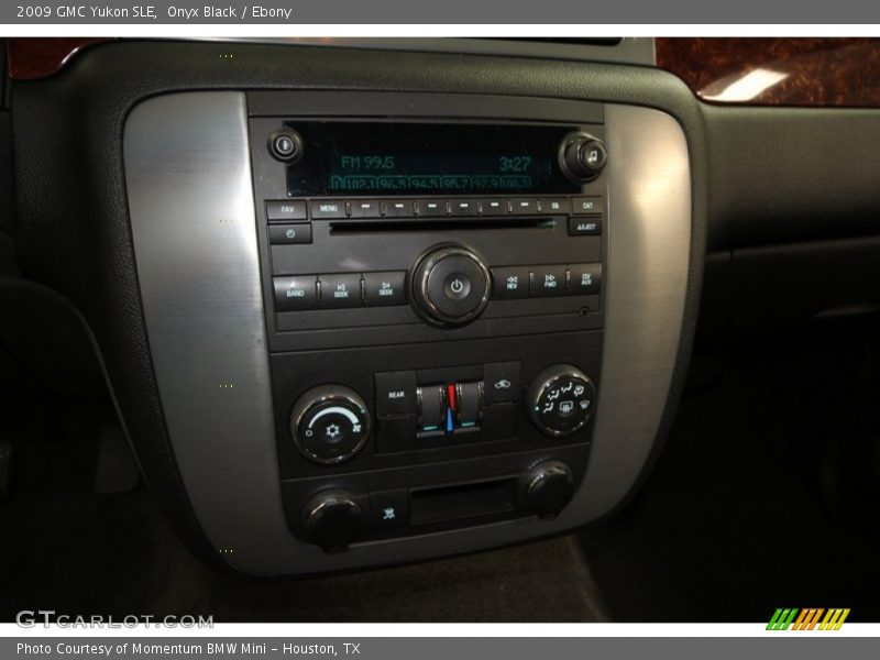 Onyx Black / Ebony 2009 GMC Yukon SLE