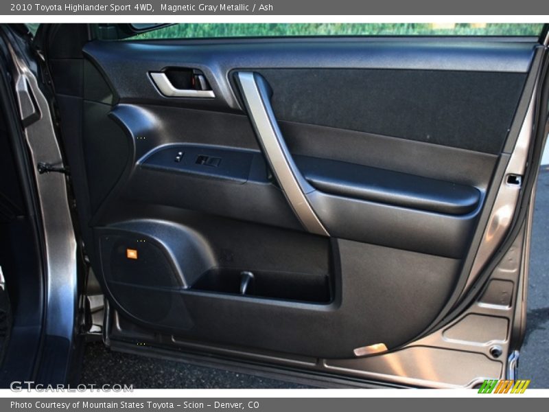Magnetic Gray Metallic / Ash 2010 Toyota Highlander Sport 4WD