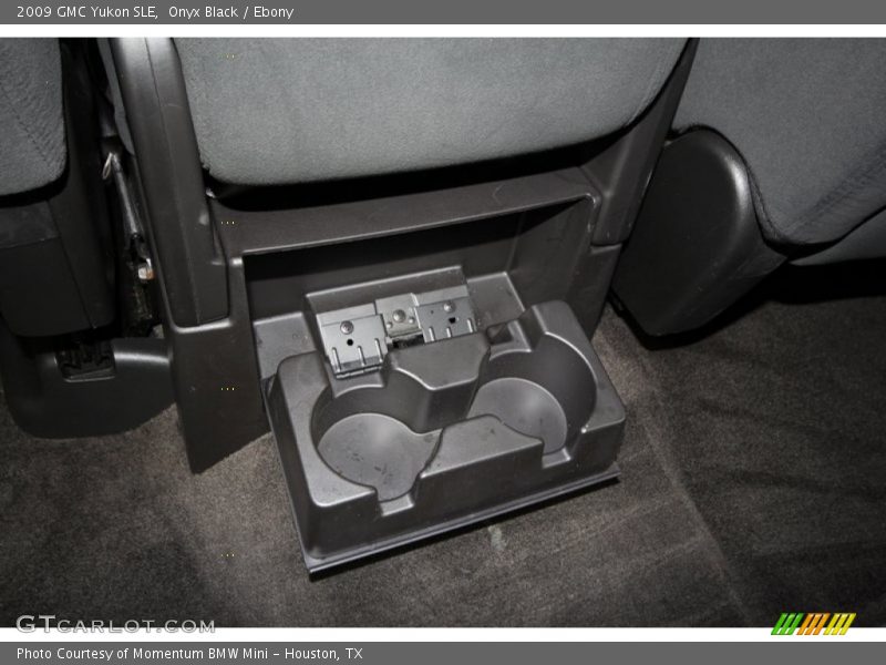 Onyx Black / Ebony 2009 GMC Yukon SLE