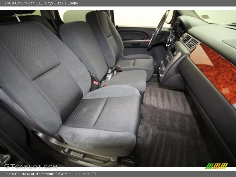 Onyx Black / Ebony 2009 GMC Yukon SLE