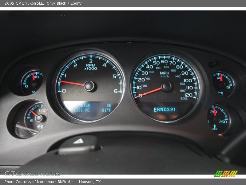 Onyx Black / Ebony 2009 GMC Yukon SLE