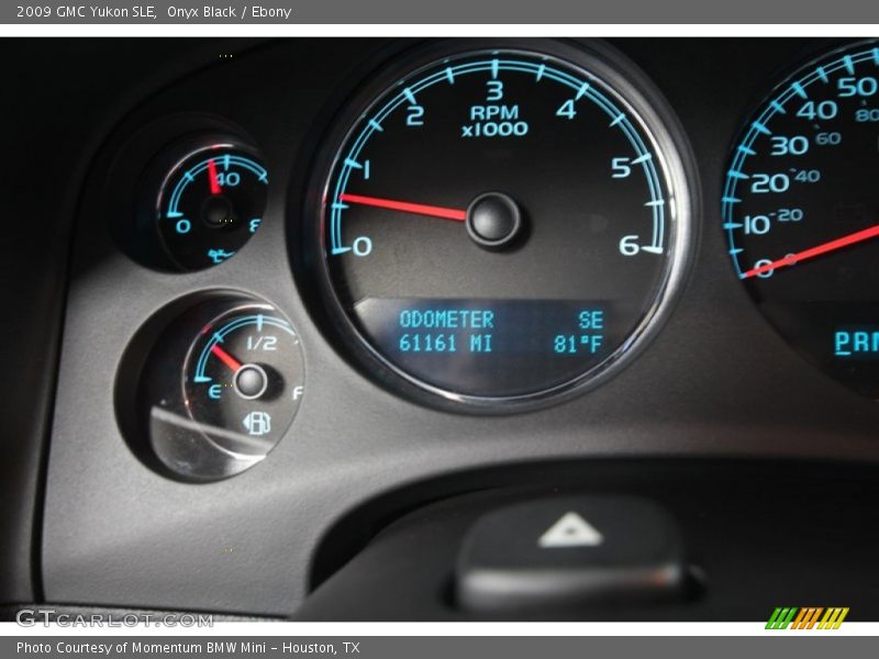 Onyx Black / Ebony 2009 GMC Yukon SLE