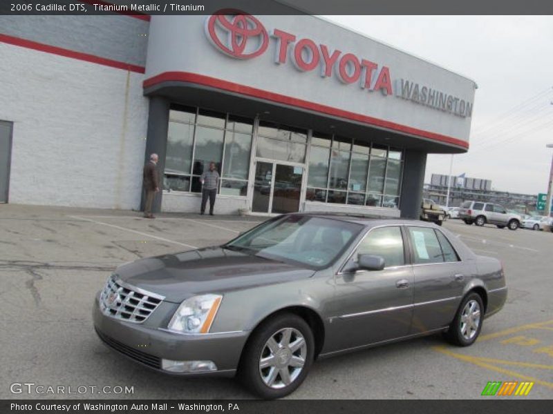 Titanium Metallic / Titanium 2006 Cadillac DTS