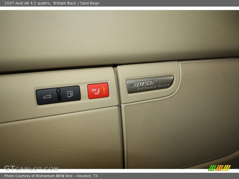 Brilliant Black / Sand Beige 2007 Audi A8 4.2 quattro