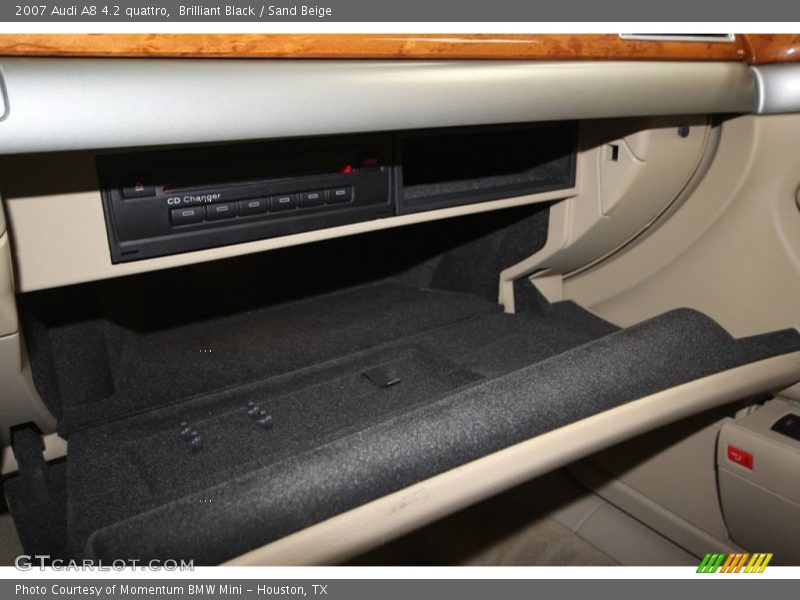Brilliant Black / Sand Beige 2007 Audi A8 4.2 quattro