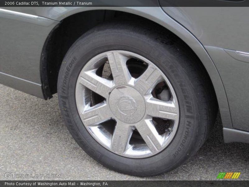 Titanium Metallic / Titanium 2006 Cadillac DTS