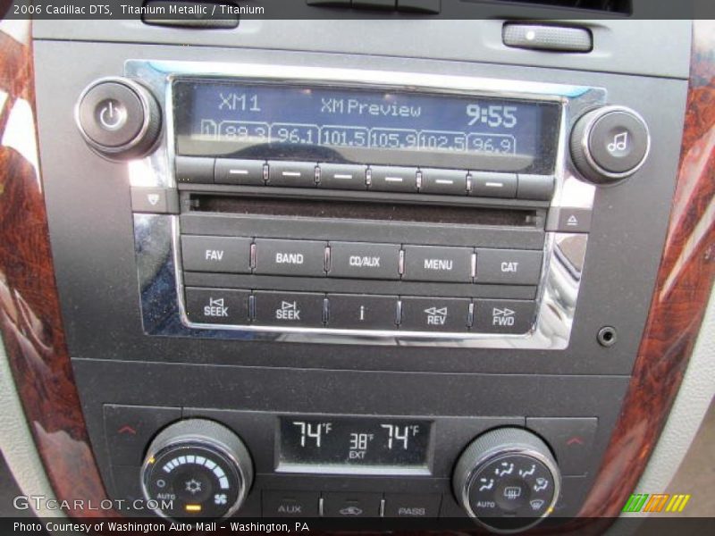 Titanium Metallic / Titanium 2006 Cadillac DTS