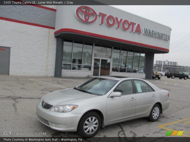 Lunar Mist Metallic / Gray 2005 Toyota Camry LE