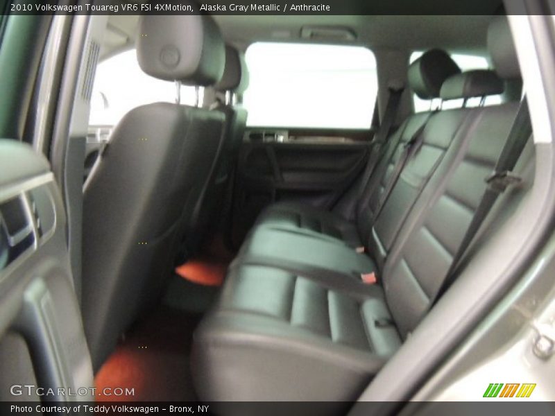 Alaska Gray Metallic / Anthracite 2010 Volkswagen Touareg VR6 FSI 4XMotion