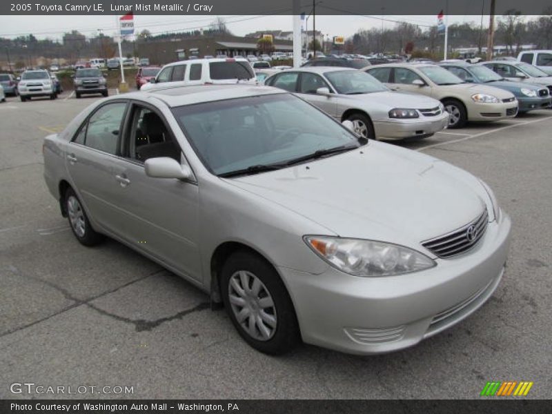 Lunar Mist Metallic / Gray 2005 Toyota Camry LE