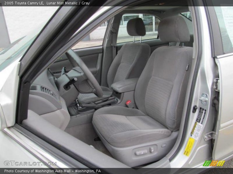 Lunar Mist Metallic / Gray 2005 Toyota Camry LE