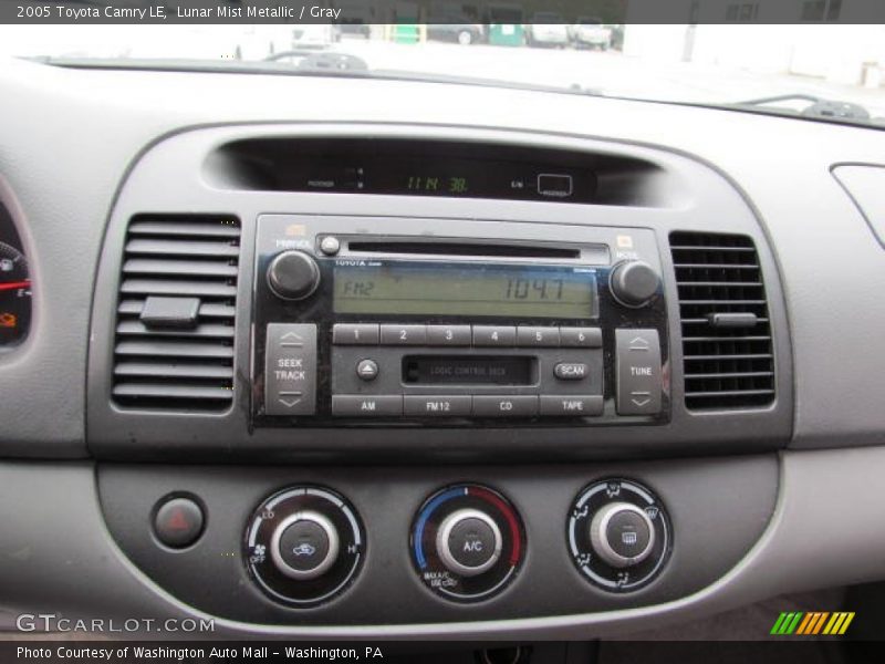 Lunar Mist Metallic / Gray 2005 Toyota Camry LE