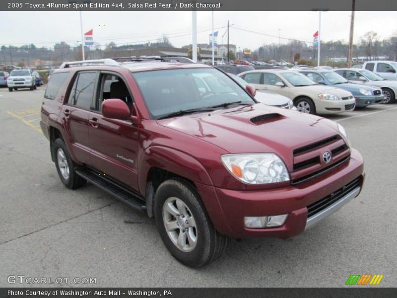 Front 3/4 View of 2005 4Runner Sport Edition 4x4