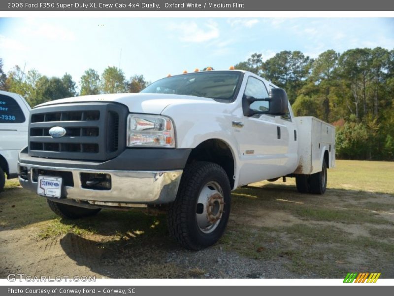 Oxford White / Medium Flint 2006 Ford F350 Super Duty XL Crew Cab 4x4 Dually