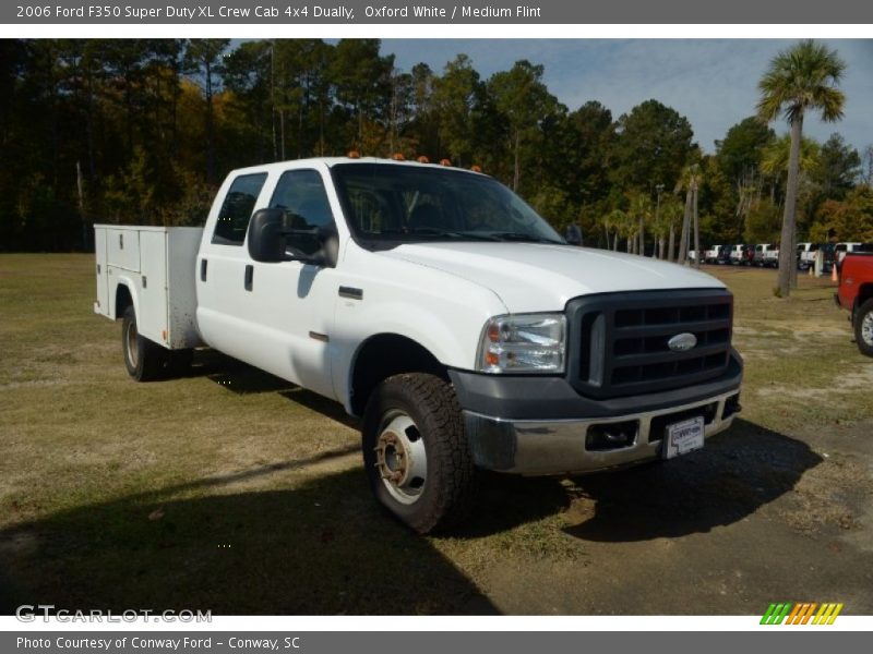 Front 3/4 View of 2006 F350 Super Duty XL Crew Cab 4x4 Dually