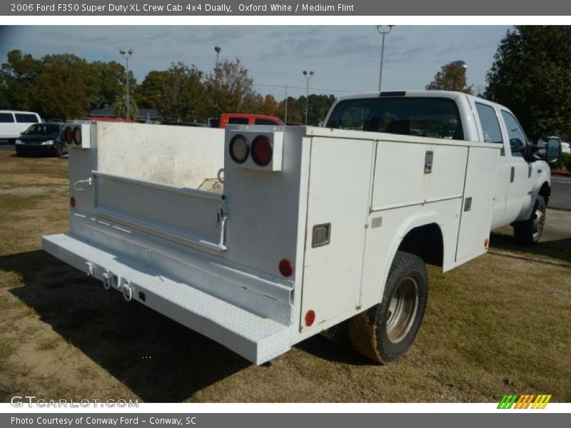 Oxford White / Medium Flint 2006 Ford F350 Super Duty XL Crew Cab 4x4 Dually