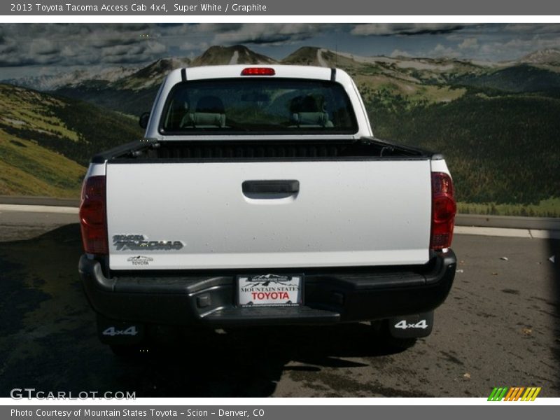 Super White / Graphite 2013 Toyota Tacoma Access Cab 4x4