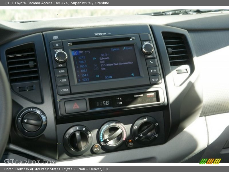 Super White / Graphite 2013 Toyota Tacoma Access Cab 4x4