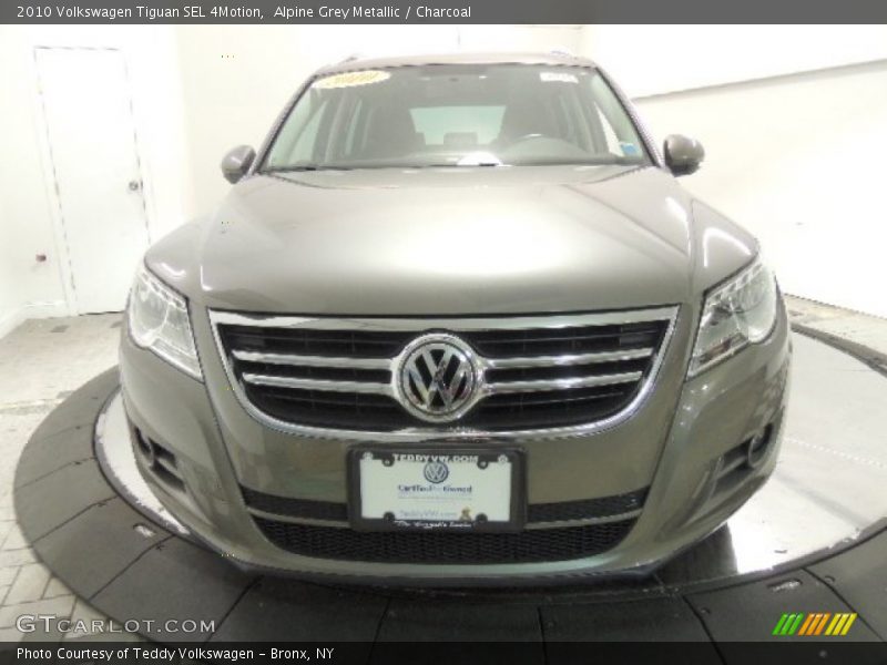 Alpine Grey Metallic / Charcoal 2010 Volkswagen Tiguan SEL 4Motion