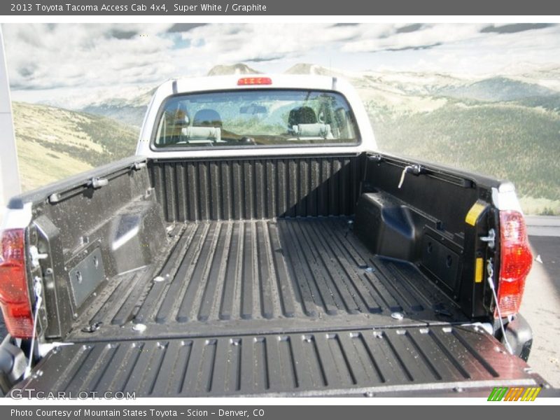 Super White / Graphite 2013 Toyota Tacoma Access Cab 4x4
