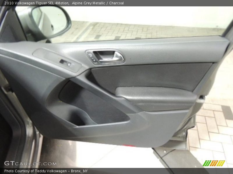 Alpine Grey Metallic / Charcoal 2010 Volkswagen Tiguan SEL 4Motion