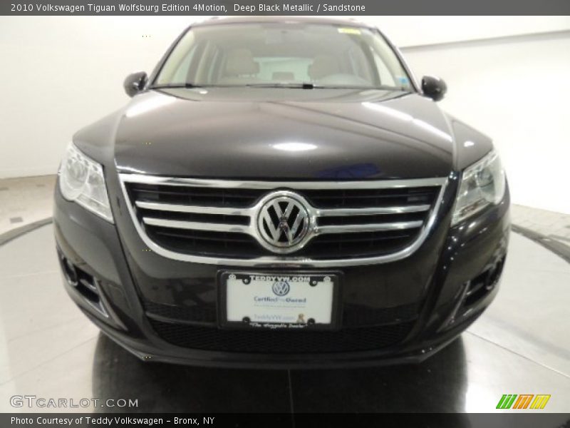 Deep Black Metallic / Sandstone 2010 Volkswagen Tiguan Wolfsburg Edition 4Motion