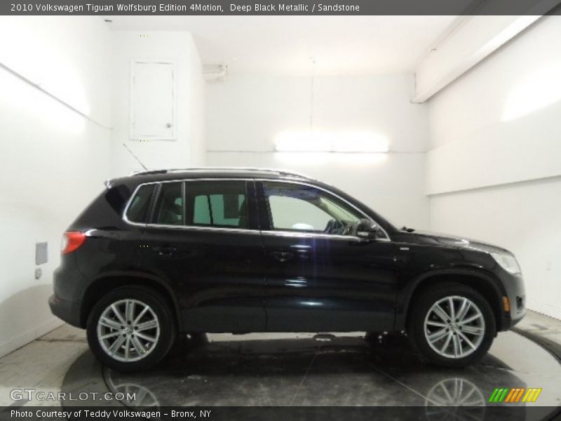 Deep Black Metallic / Sandstone 2010 Volkswagen Tiguan Wolfsburg Edition 4Motion
