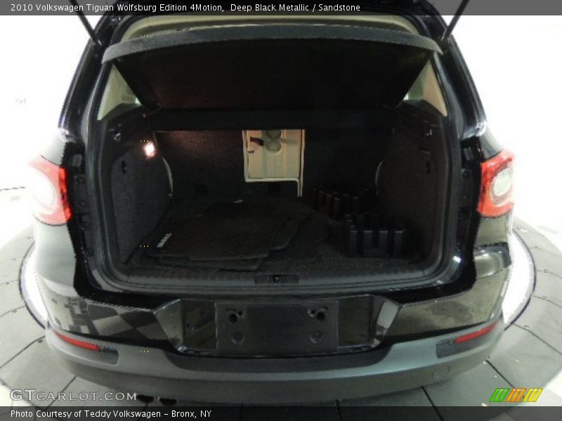 Deep Black Metallic / Sandstone 2010 Volkswagen Tiguan Wolfsburg Edition 4Motion