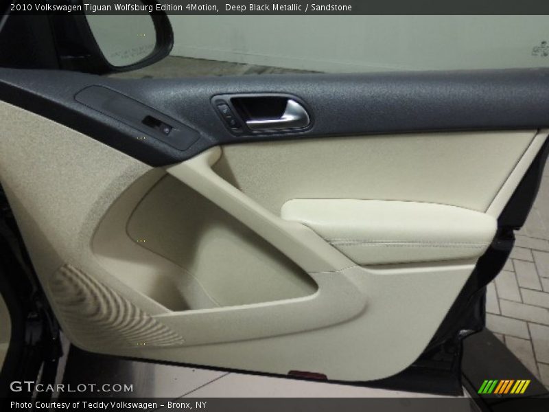 Deep Black Metallic / Sandstone 2010 Volkswagen Tiguan Wolfsburg Edition 4Motion