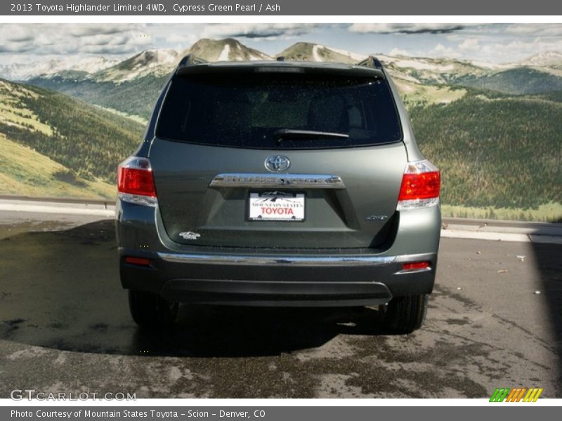 Cypress Green Pearl / Ash 2013 Toyota Highlander Limited 4WD