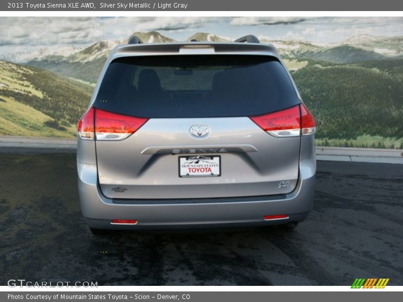 Silver Sky Metallic / Light Gray 2013 Toyota Sienna XLE AWD