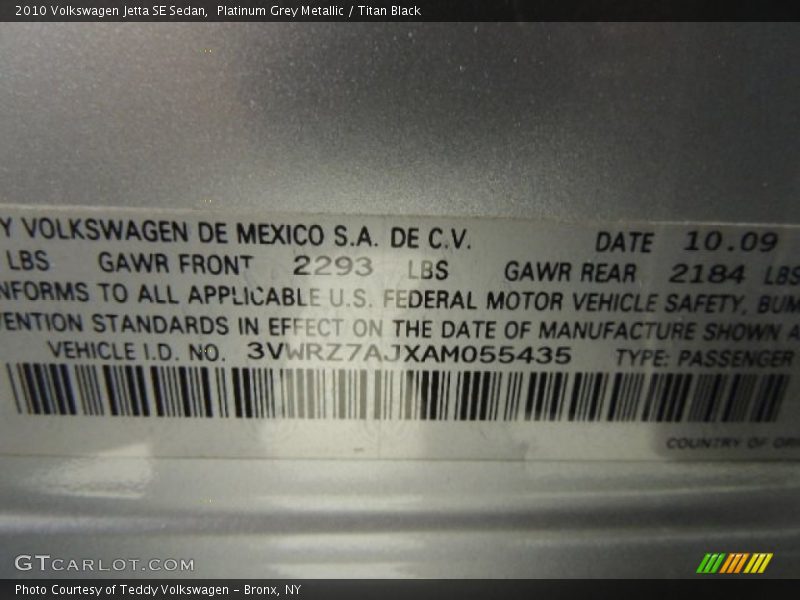 Platinum Grey Metallic / Titan Black 2010 Volkswagen Jetta SE Sedan