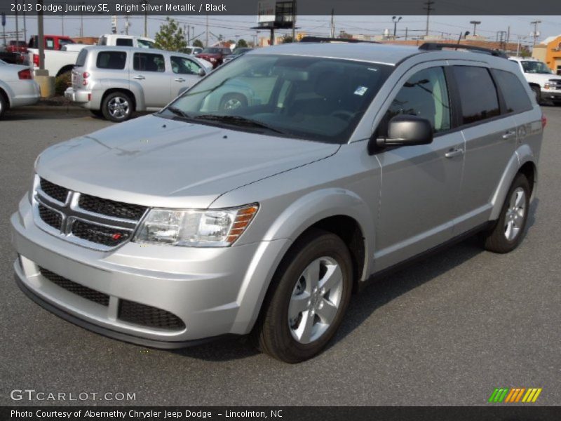 Bright Silver Metallic / Black 2013 Dodge Journey SE