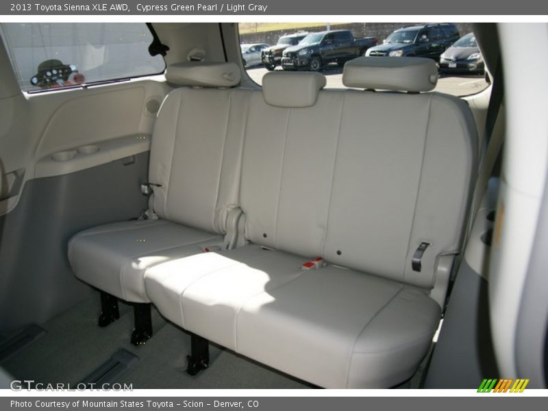 Cypress Green Pearl / Light Gray 2013 Toyota Sienna XLE AWD