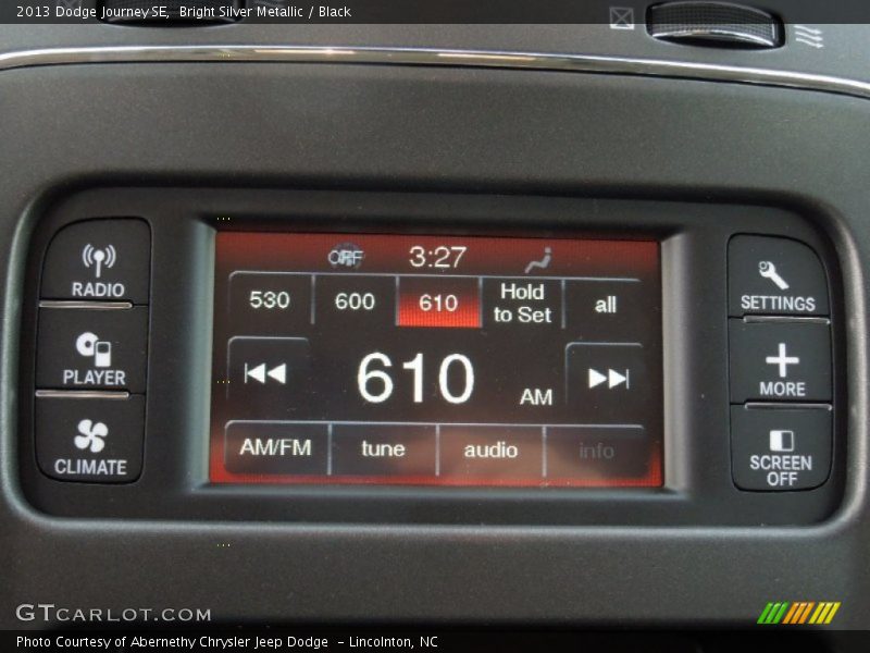 Bright Silver Metallic / Black 2013 Dodge Journey SE