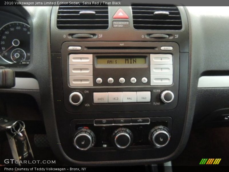 Salsa Red / Titan Black 2010 Volkswagen Jetta Limited Edition Sedan