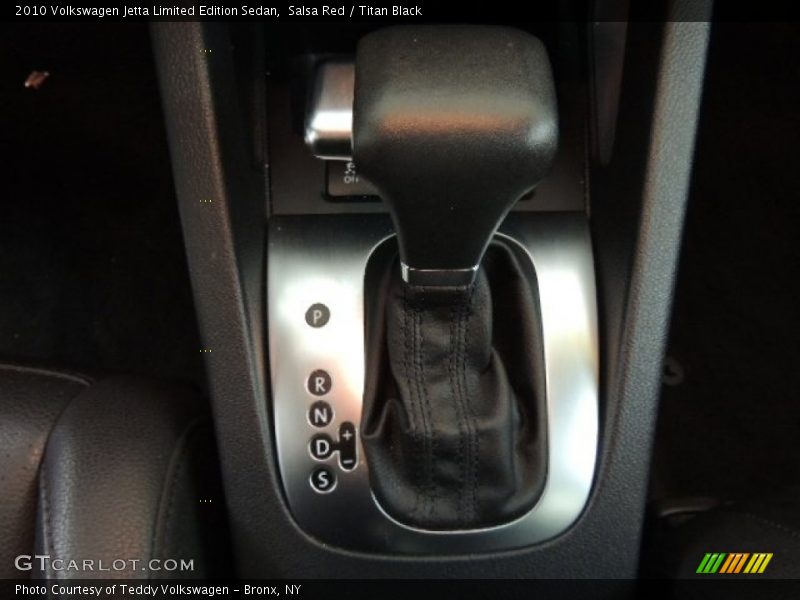 Salsa Red / Titan Black 2010 Volkswagen Jetta Limited Edition Sedan