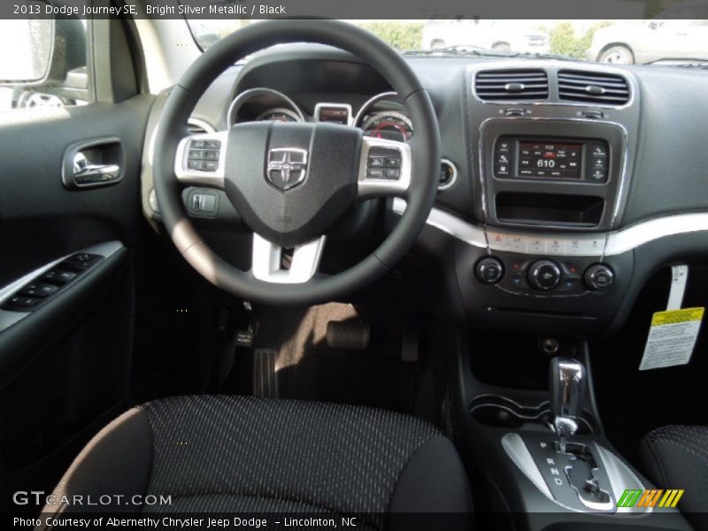 Bright Silver Metallic / Black 2013 Dodge Journey SE