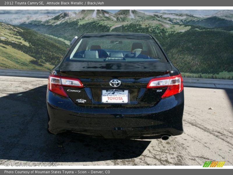 Attitude Black Metallic / Black/Ash 2012 Toyota Camry SE