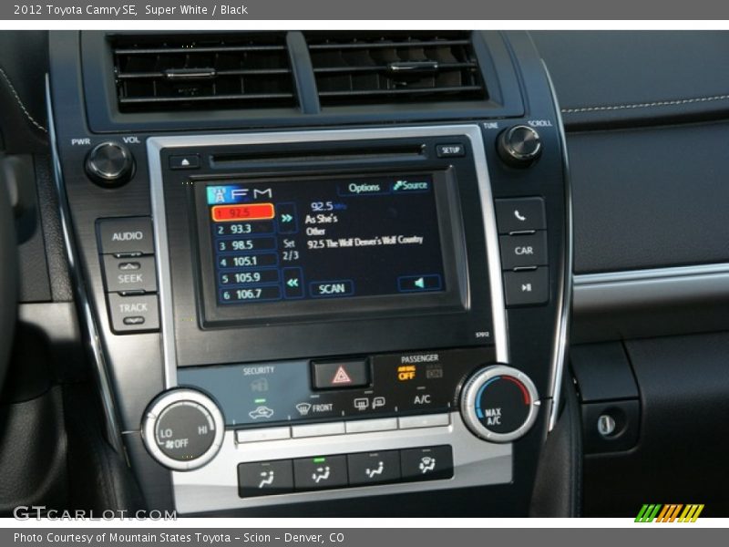 Super White / Black 2012 Toyota Camry SE