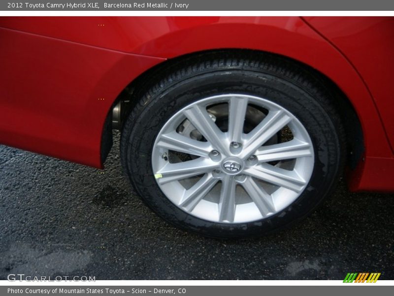Barcelona Red Metallic / Ivory 2012 Toyota Camry Hybrid XLE