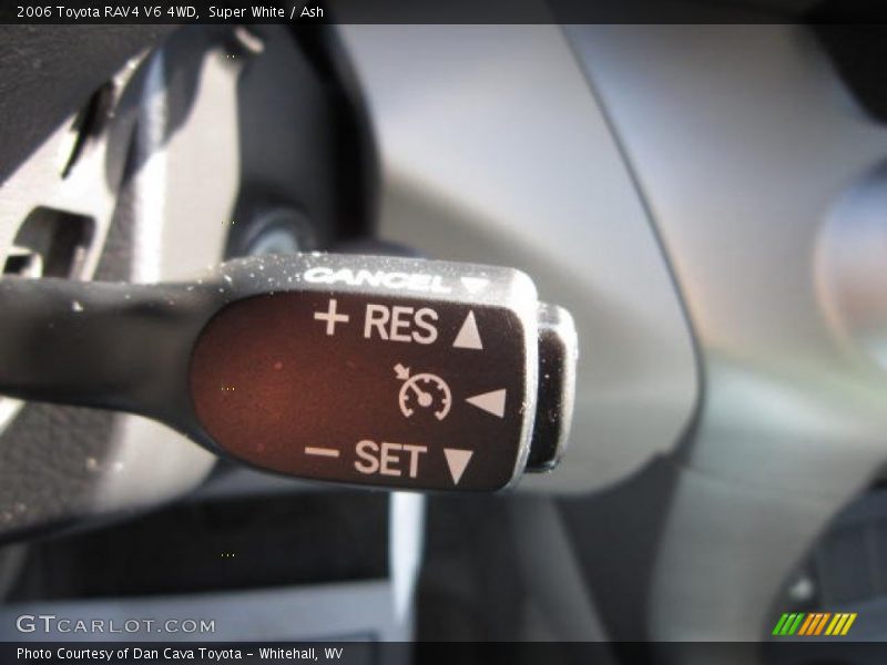 Super White / Ash 2006 Toyota RAV4 V6 4WD