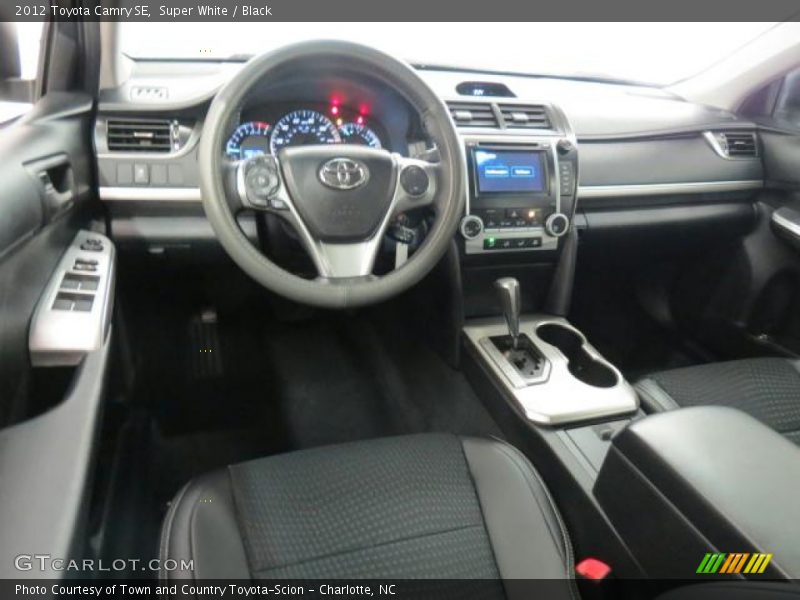 Super White / Black 2012 Toyota Camry SE