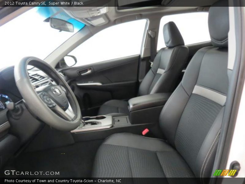 Super White / Black 2012 Toyota Camry SE