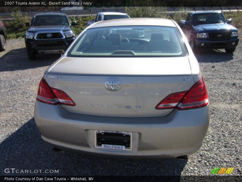 Desert Sand Mica / Ivory 2007 Toyota Avalon XL