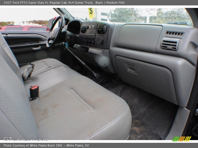 Dashboard of 2007 F550 Super Duty XL Regular Cab 4x4 Dump Truck