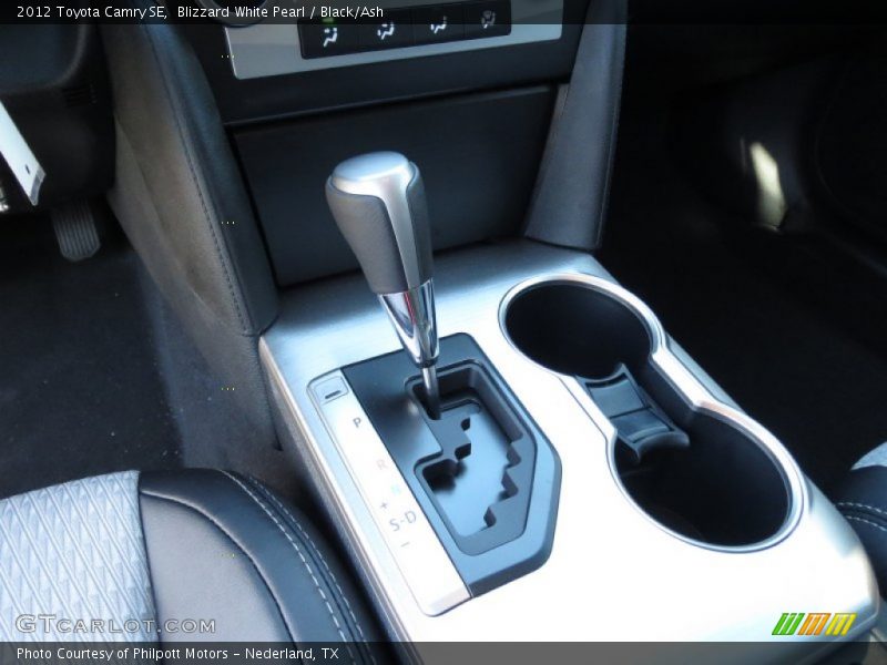 Blizzard White Pearl / Black/Ash 2012 Toyota Camry SE