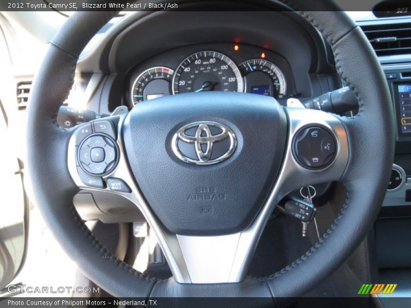 Blizzard White Pearl / Black/Ash 2012 Toyota Camry SE
