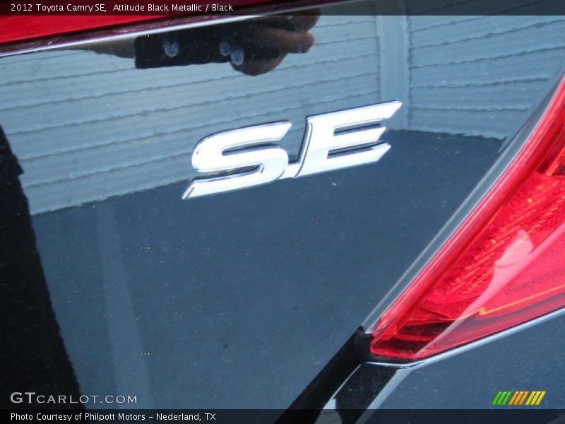 Attitude Black Metallic / Black 2012 Toyota Camry SE